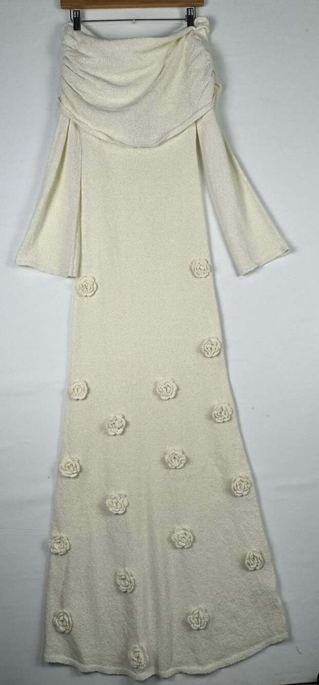 Meshki Kiki Off Shoulder Knit Rose Maxi Dress Size M Ivory
